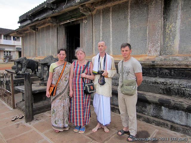 Посещение монастыря Вадираджи Тиртхи в Сонде